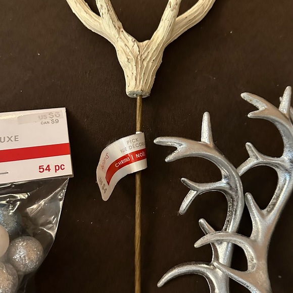 Frozen style Christmas decorations - silver antlers, and filler baubles - Picture 4 of 4